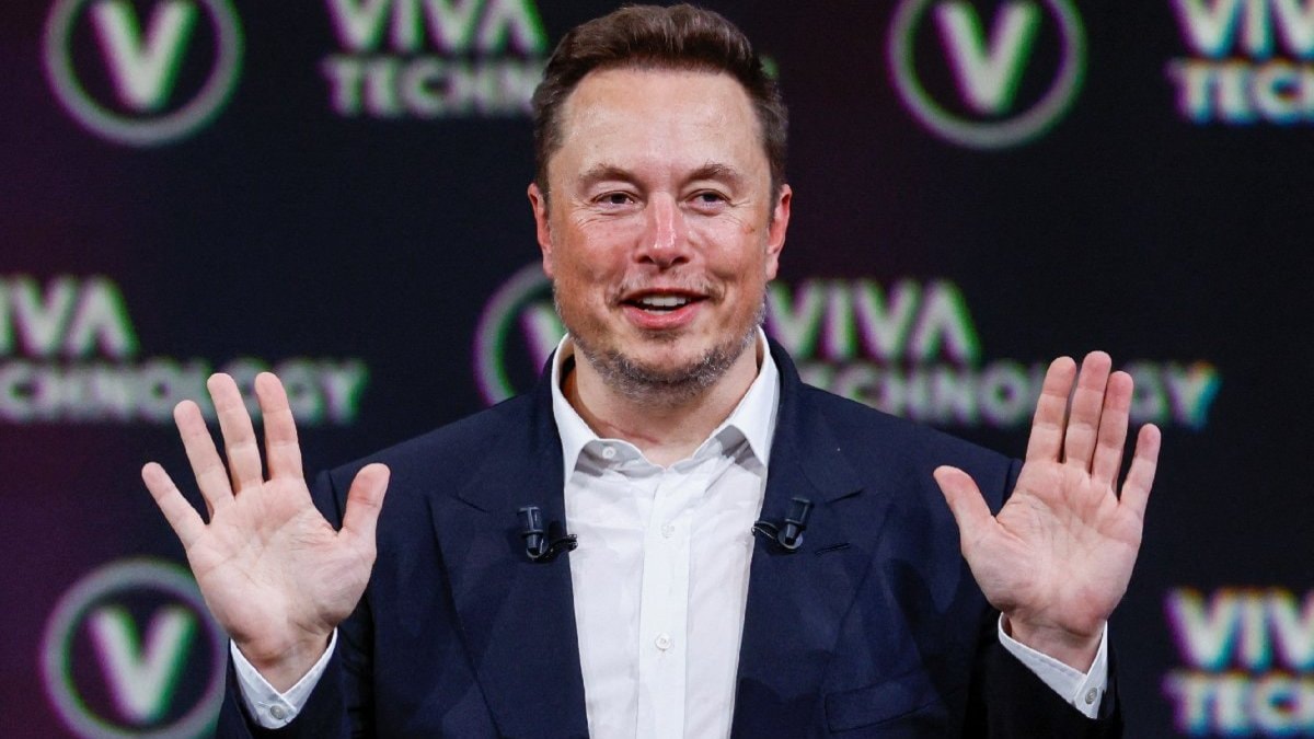 Elon Musk, açtı ağzını yumdu gözünü