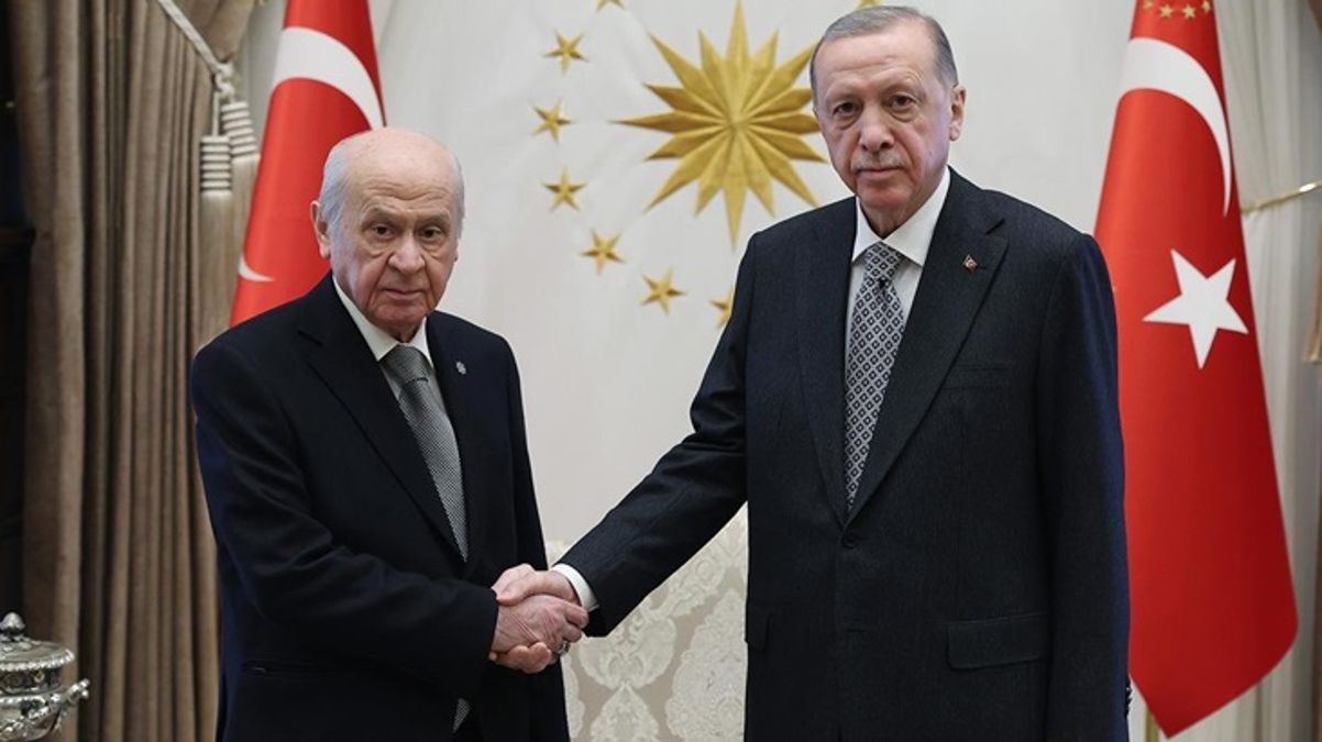 Erdoğan-Bahçeli görüşmesi Beştepe'de başladı! Yerel seçimlerde 3 büyükşehir MHP'ye bırakılıyor