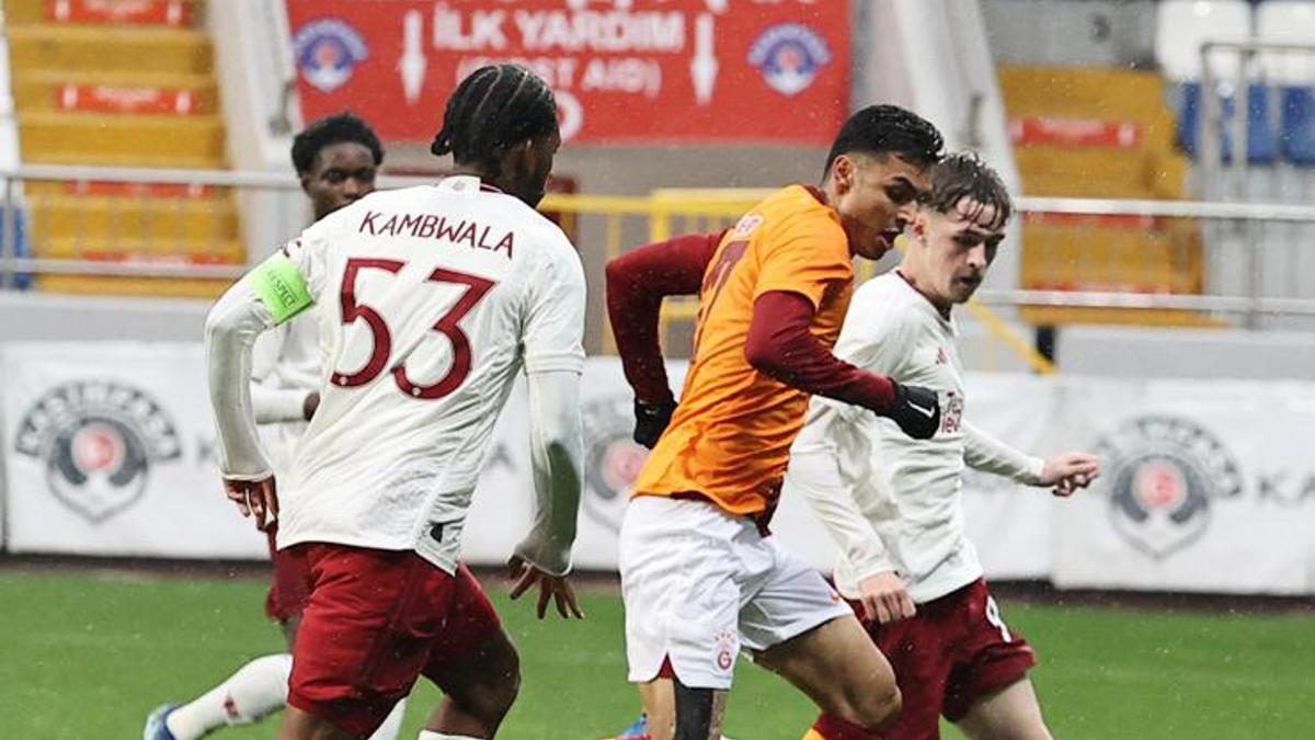 GALATASARAY, UNİTED'I DEVİRDİ! (ÖZET) UEFA Gençlik Ligi: Galatasaray U19 - Manchester United U19 maç sonucu: 1-0