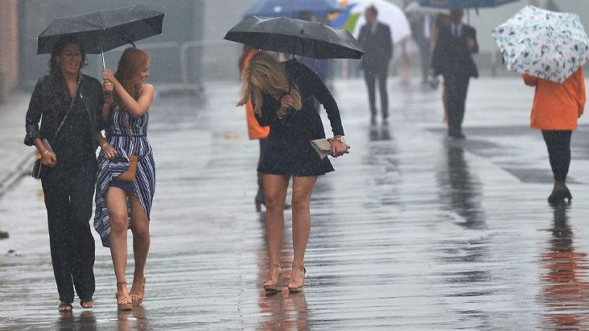 İstanbul dahil 13 kent için alarm! Kuvvetli sağanak göz açtırmayacak