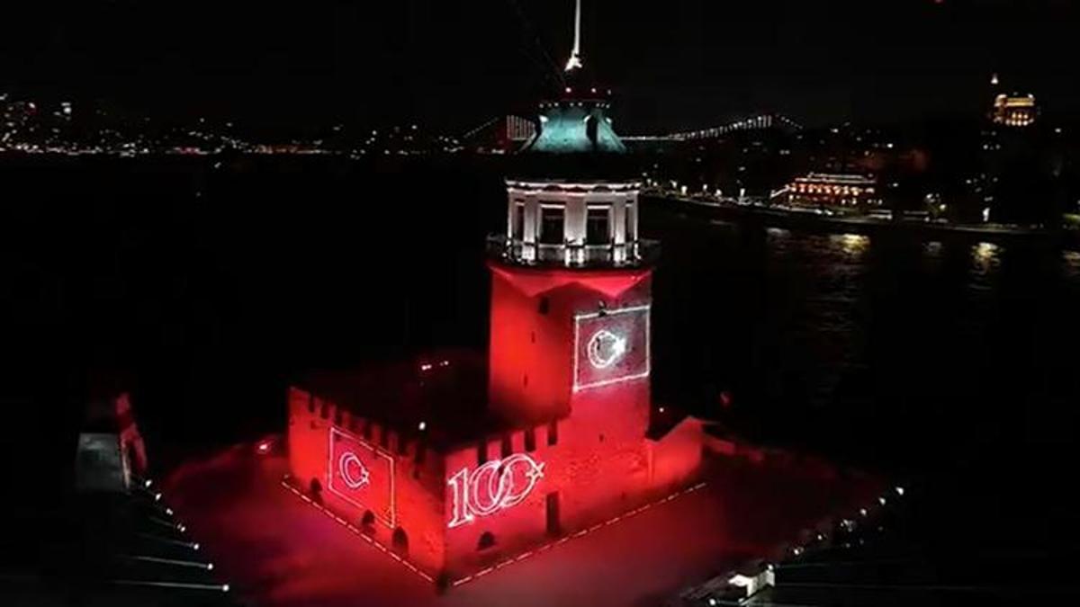 İstanbul'da 'Cumhuriyet ışığı'... Galata ve Kız Kulesi'ndeki gösteri 10 Kasım'a kadar sürecek