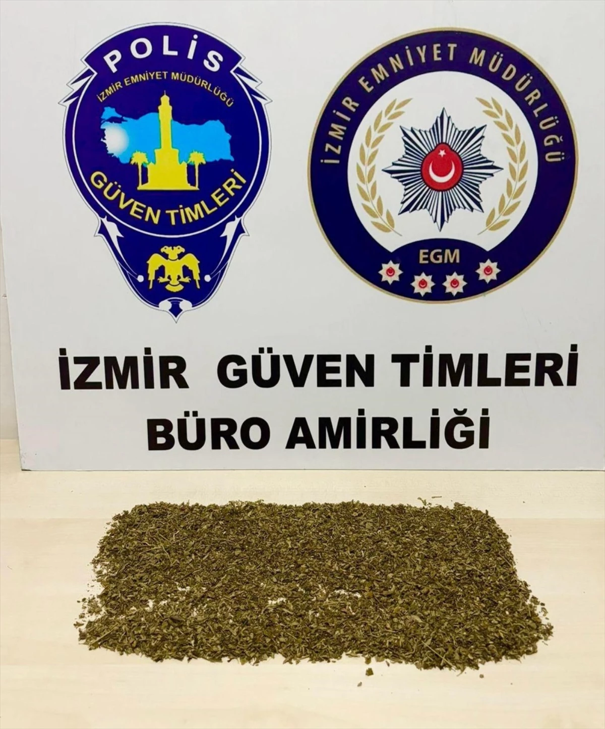 İzmir'de Uyuşturucu Operasyonu: Zanlı Gözaltına Alındı