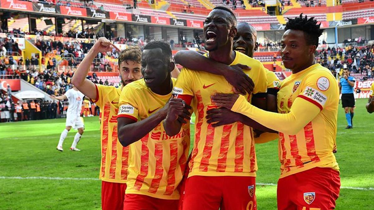 Kayserispor'dan Mame Thiam harekatı! Teklif yapıldı...