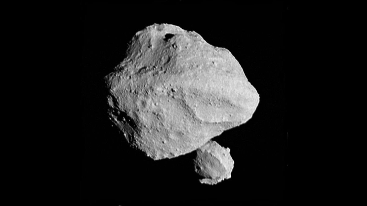 NASA’dan ilginç keşif: Yörüngesinde ikiz asteroitler gözlemlendi