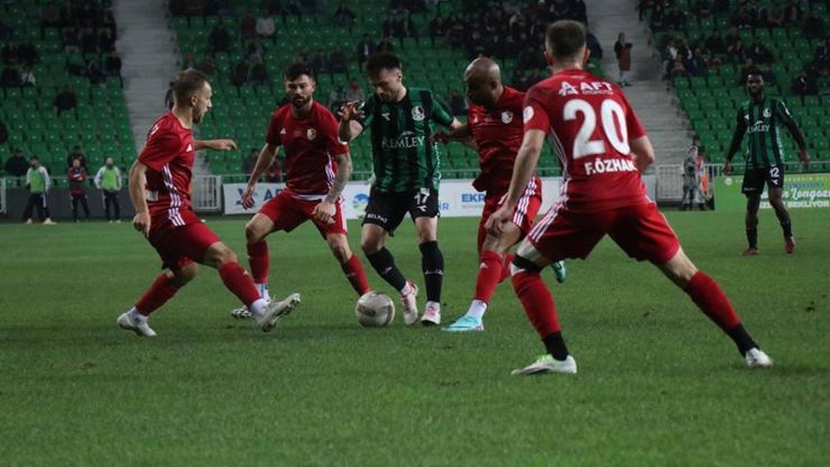 Sakaryaspor ile Erzurumspor yenişemedi