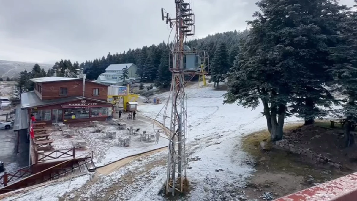 Uludağ'a mevsimin ilk karı yağdı