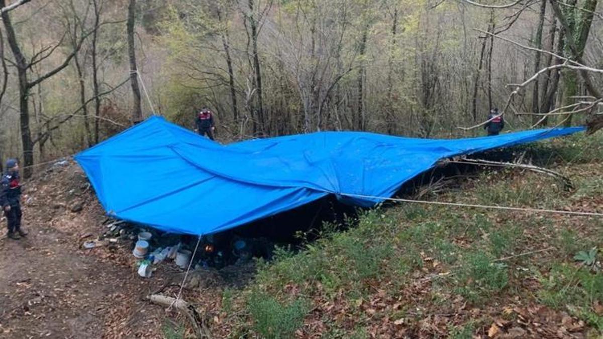 10 kişiydiler... 30 metrelik çukurda suçüstü yakalandılar