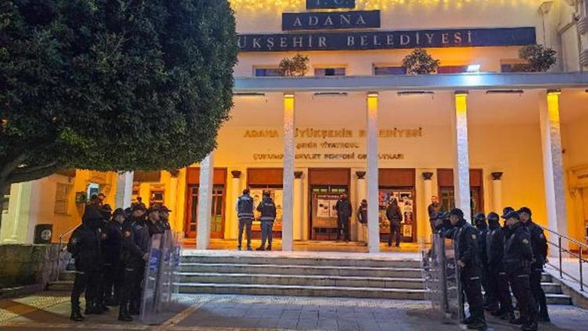 Adana Büyükşehir Belediyesi'ne 'rüşvet' operasyonu