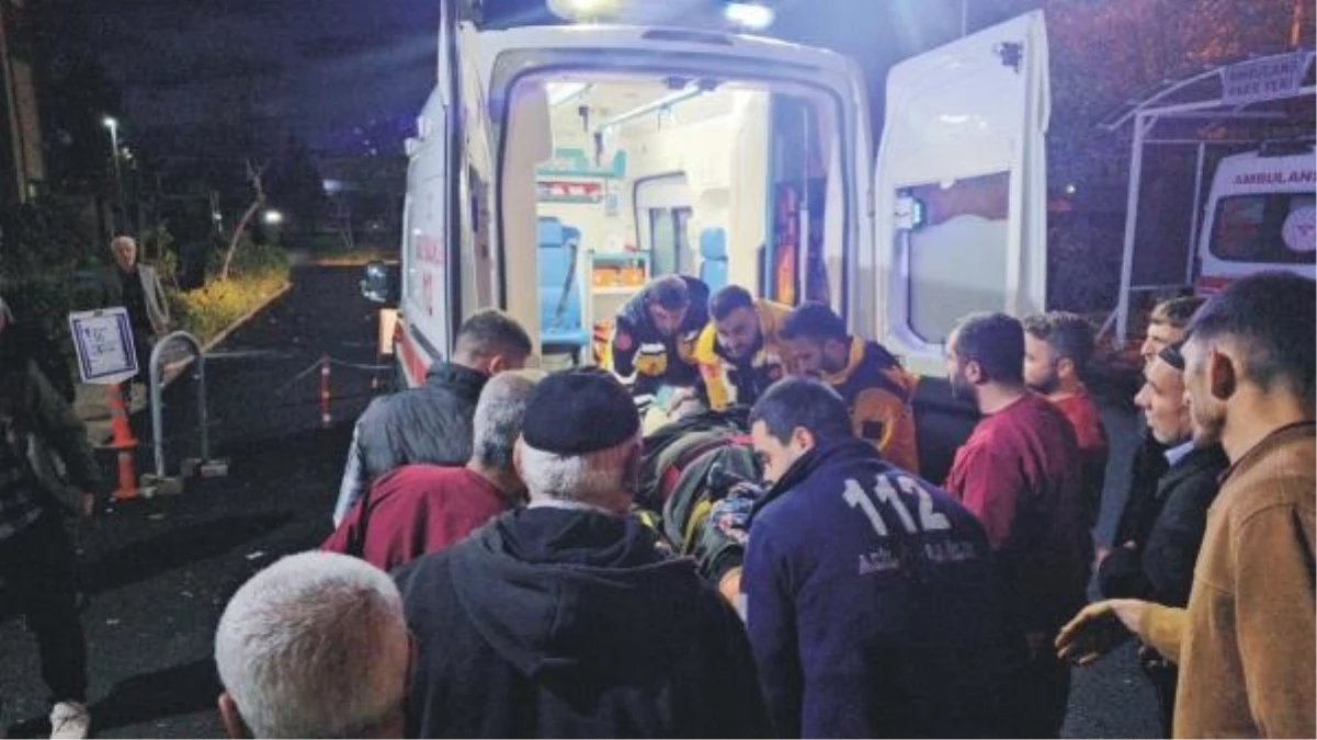 Adıyaman'da kafa kafaya çarpışan otomobillerde 4 ölü, 6 yaralı