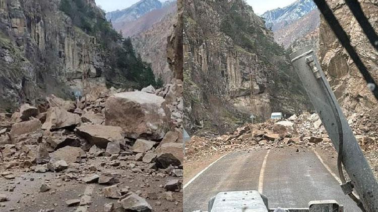 Artvin'de heyelan paniği! Yamaçtan kopan kayalar yolu kapattı