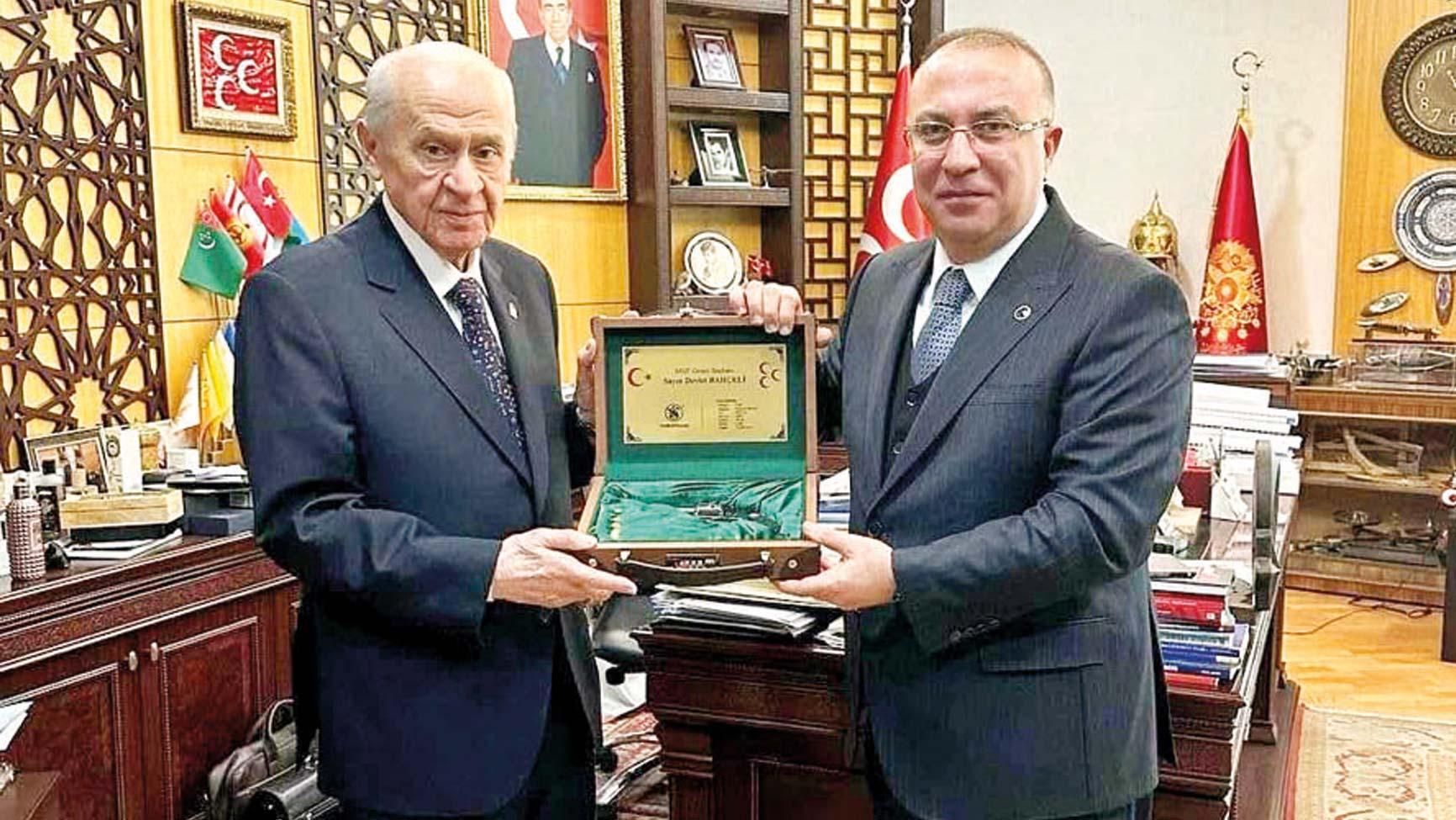 Bahçeli’ye 3 hediye