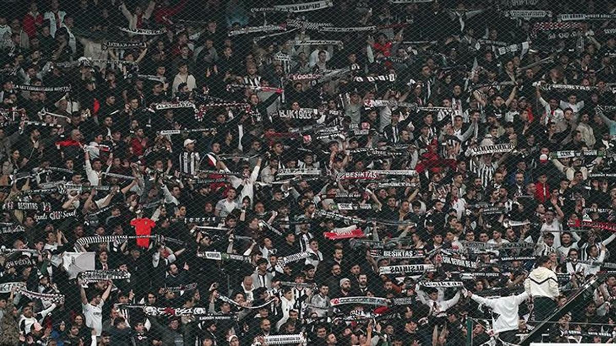 Beşiktaş, yeni stadında Fenerbahçe'ye yenilmiyor