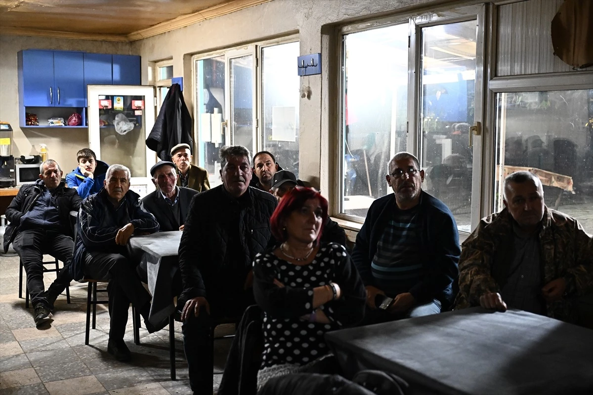 EFOD Üyeleri Köylere Fotoğraf Sunumu Yaparak Kültürü Yaygınlaştırıyor