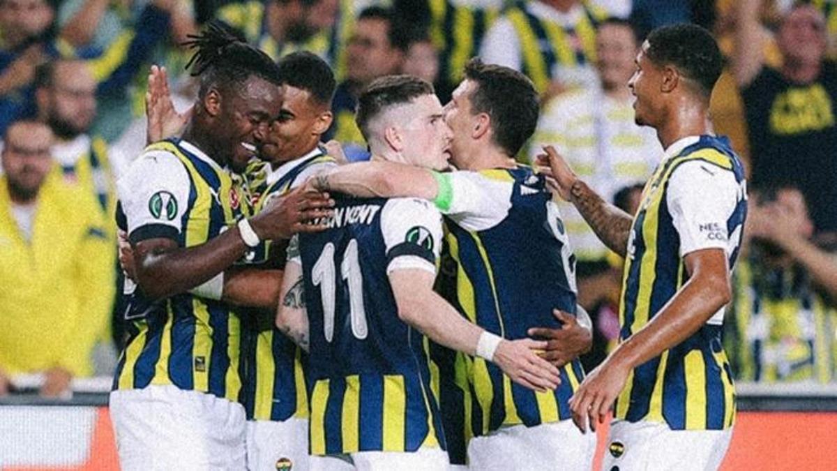 Fenerbahçe'de 2 ayrılık birden! İsmail Kartal gözden çıkardı