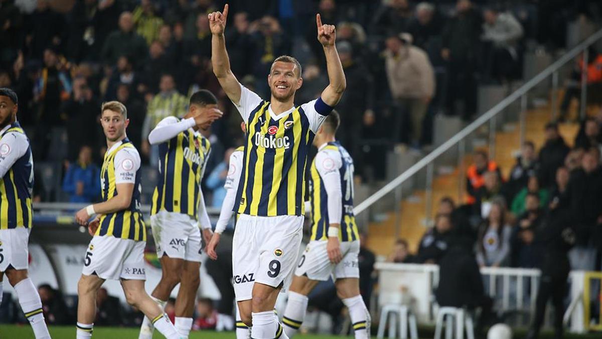 Fenerbahçe'de Edin Dzeko'dan Beşiktaş derbisine ilişkin açıklama