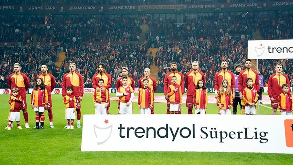 Galatasaray Fenerbahçe derbisinde liderlik için çıkacak