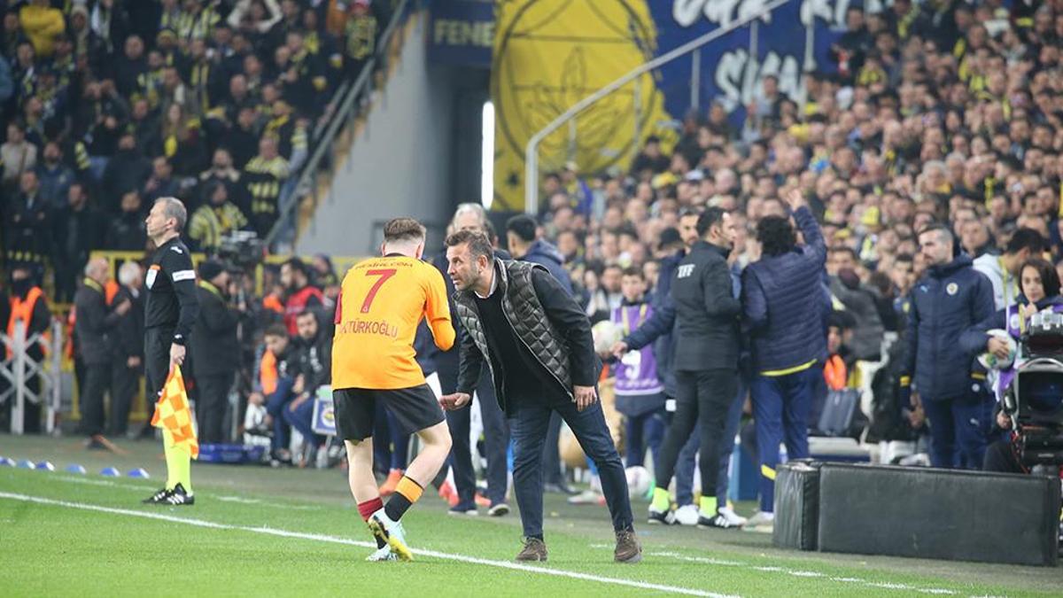 Galatasaray'da Okan Buruk, Fenerbahçe derbisi için yıkım planını belirledi! Aslan'ın kozu...