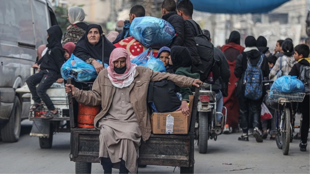 İsrail, Gazze'deki sivil halkı yönlendirdiği Han Yunus'u da savaş alanı ilan etti