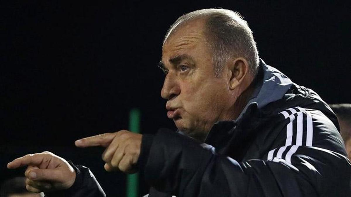 İZLE | Fatih Terim, Panathinaikos ile ilk idmanına çıktı (VİDEO)