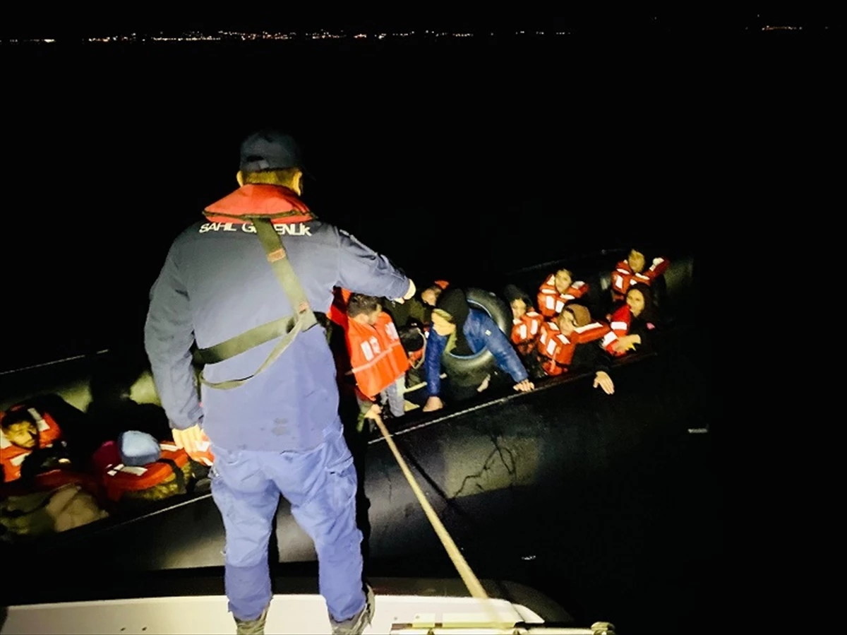 İzmir'de 28 düzensiz göçmen yakalandı