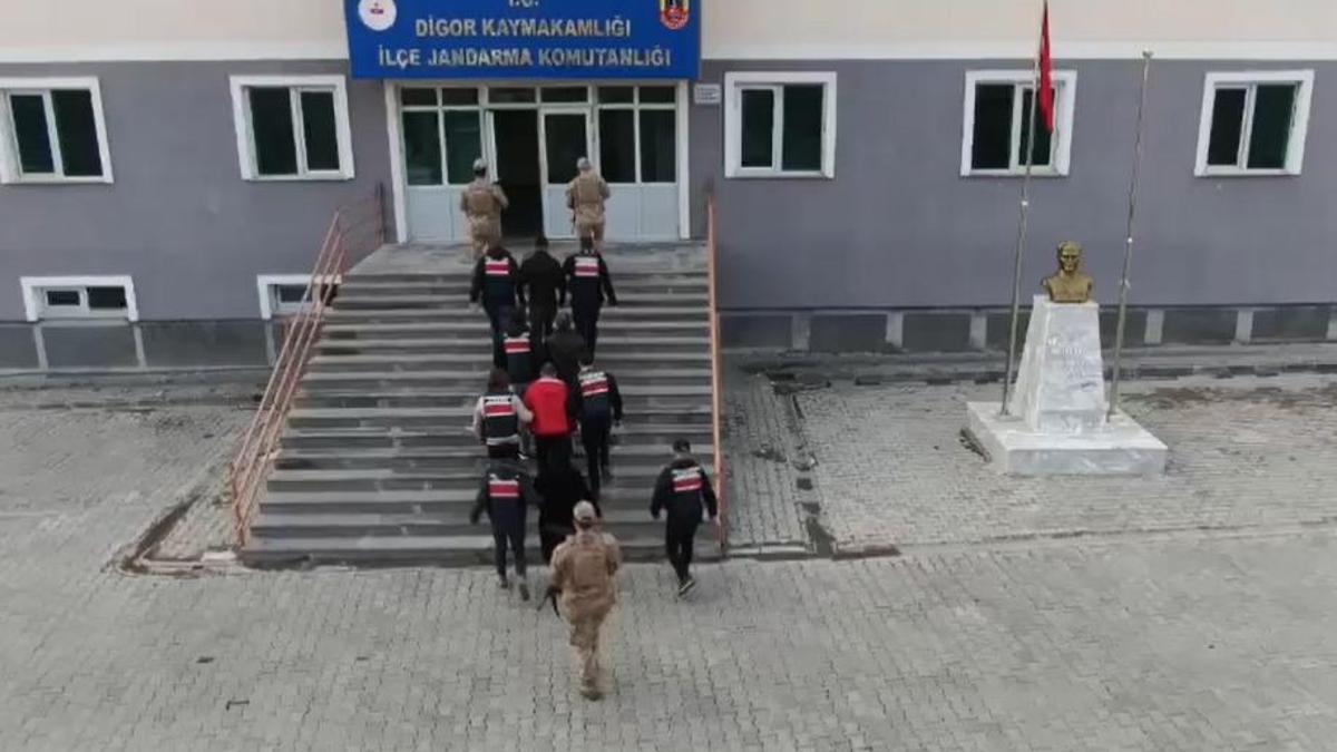 Kars'ta PKK/KCK operasyonu... Cezaevindeki üyelerine finansman sağlayan 4 şüpheliye gözaltı