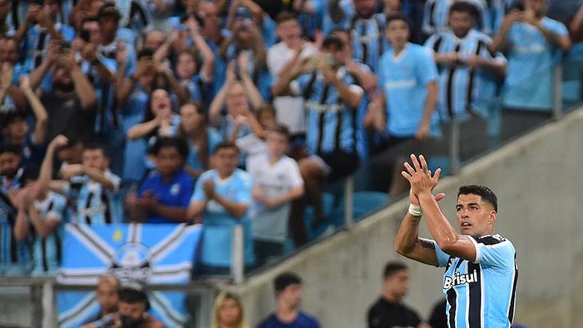 Luis Suarez, Gremio'dan ayrıldığını açıkladı