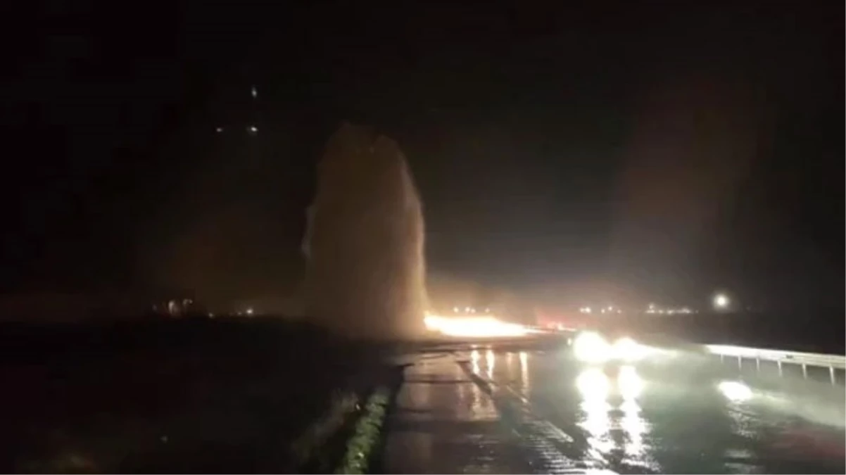 Mardin'de içme suyu boru hattı patladı, cadde su altında kaldı