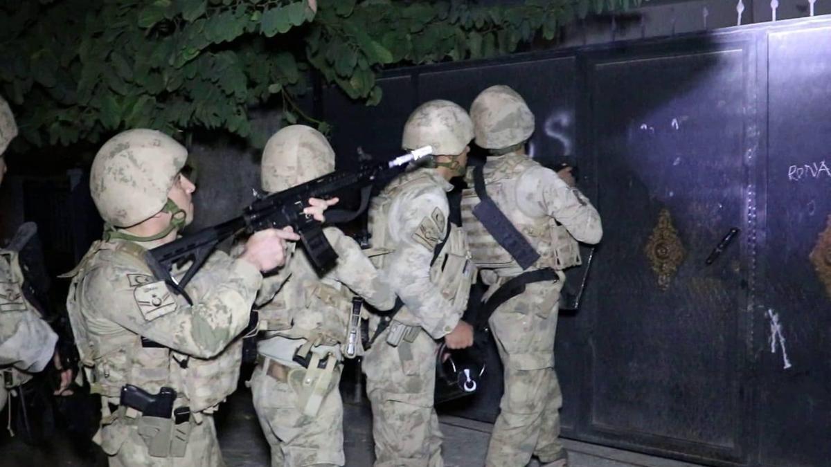 Mersin'de terör örgütü PKK/KCK'ya operasyon... 5 gözaltı