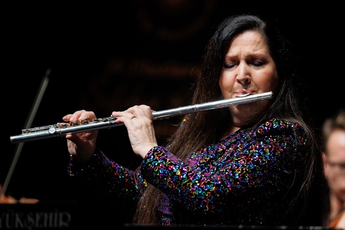 Şefika Kutluer, Uluslararası Festival kapsamında konser verdi