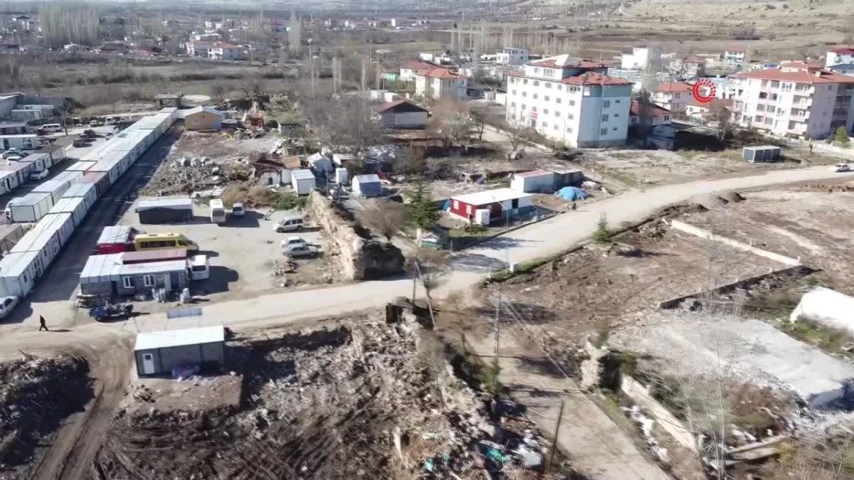 2 bin yıllık tarihi surlar ayağa kaldırılıyor