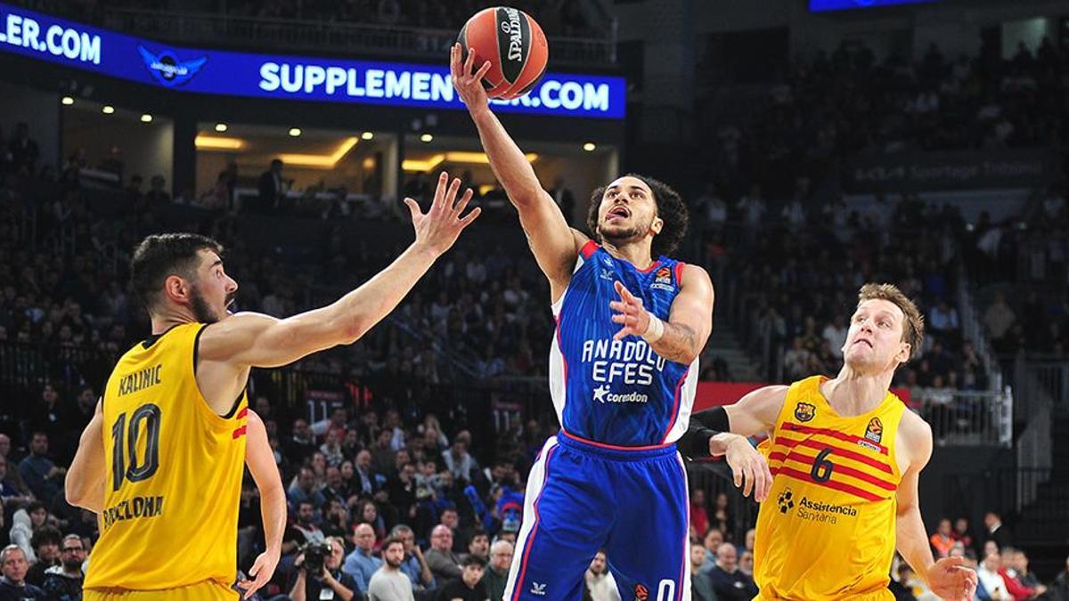 (ÖZET) Anadolu Efes - Barcelona maç sonucu: 98-74 | İç sahada Efes farkı!