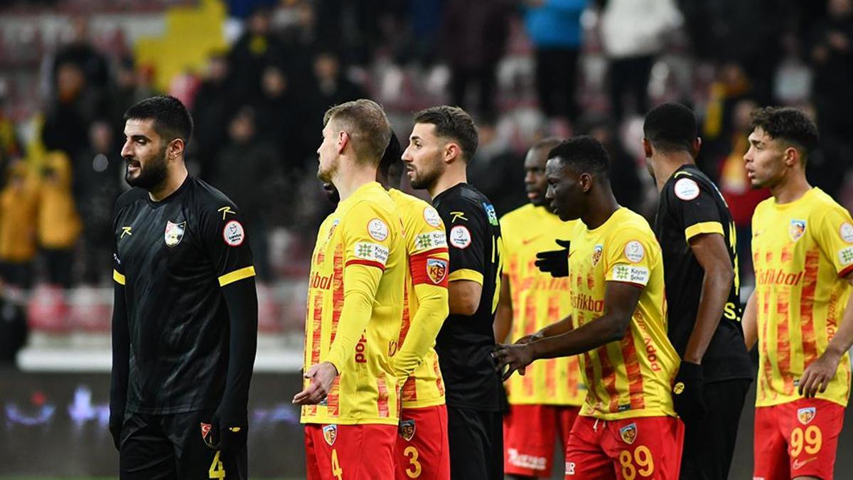 (ÖZET) Kayserispor - İstanbulspor maç sonucu: 0-1 | 90+5'te gelen sezonun ilk deplasman galibiyeti!