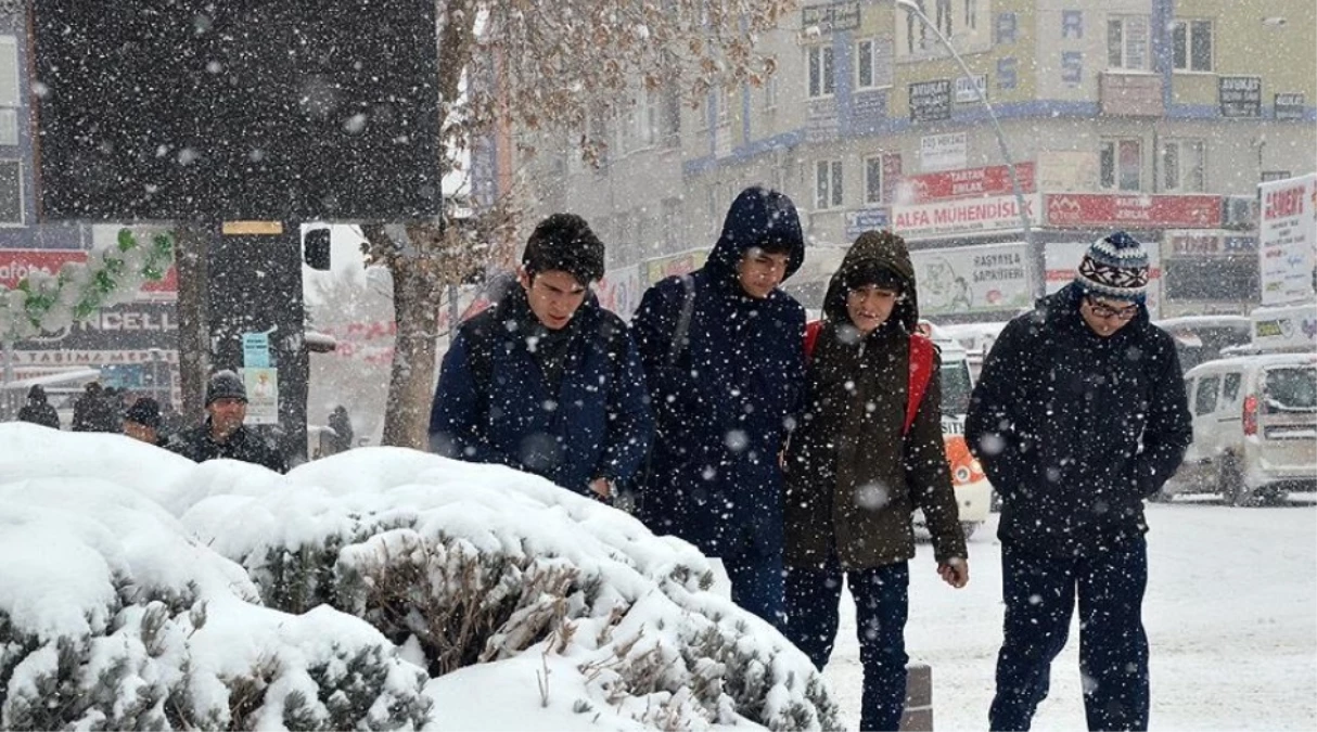 Adana'da okullar tatil mi? 17 Ocak Çarşamba günü Adana'da okullar tatil edildi mi, edilecek mi? SON DAKİKA Adana Valiliği açıklaması!