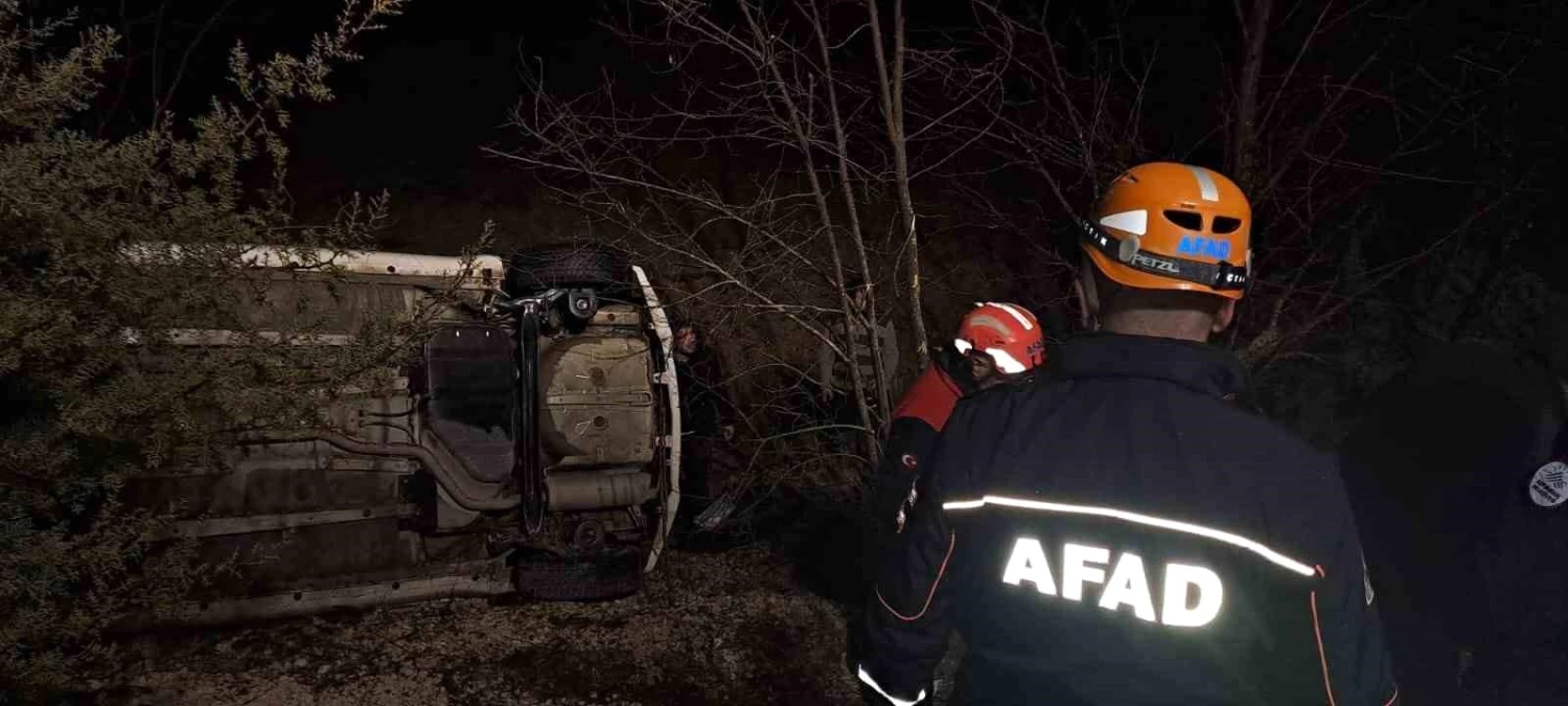 Adıyaman Kahta karayolunda otomobil şarampole devrildi, 1 kişi yaralandı