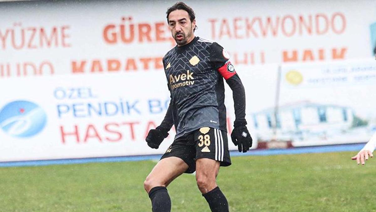 Altay'da yaprak dökümü! İki ayrılık daha