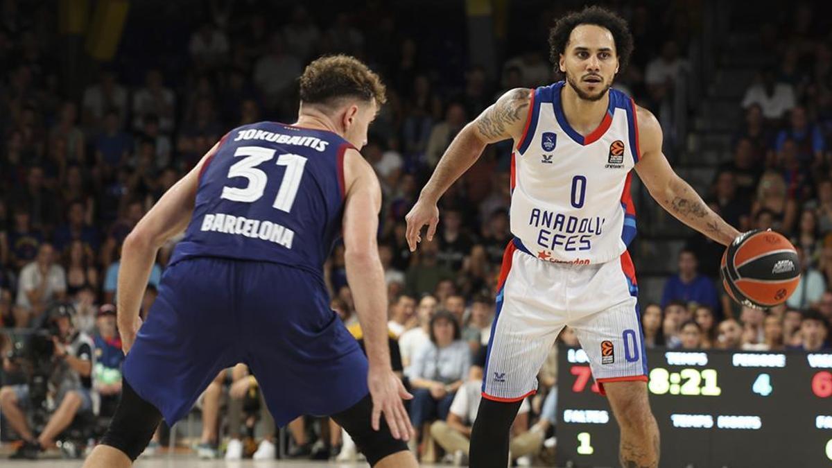 Anadolu Efes - Barcelona maçı (CANLI)