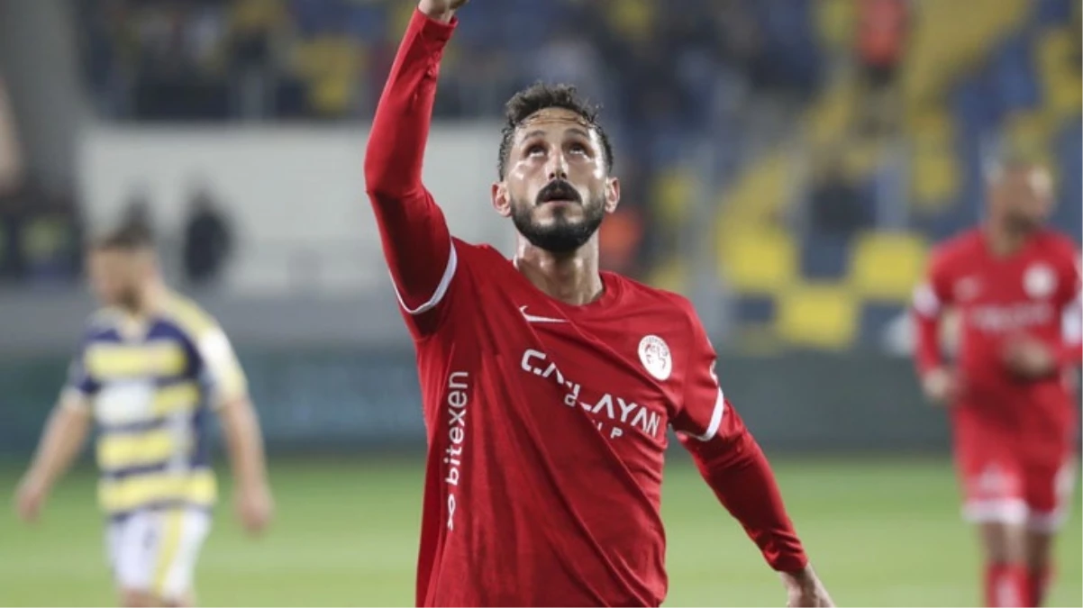 Antalyaspor'un İsrailli futbolcusu Sagiv Jehezkel gözaltına alındı