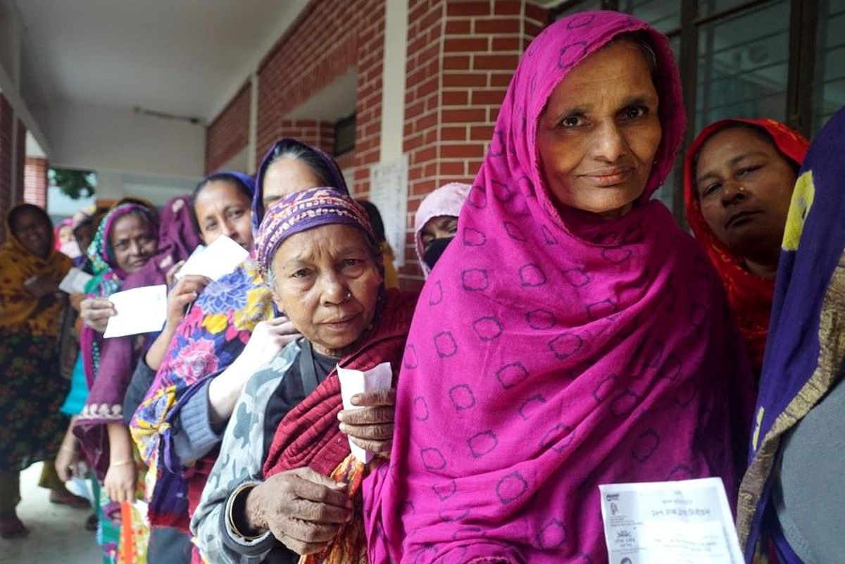 Bangladeş'te Genel Seçimler Düzenleniyor