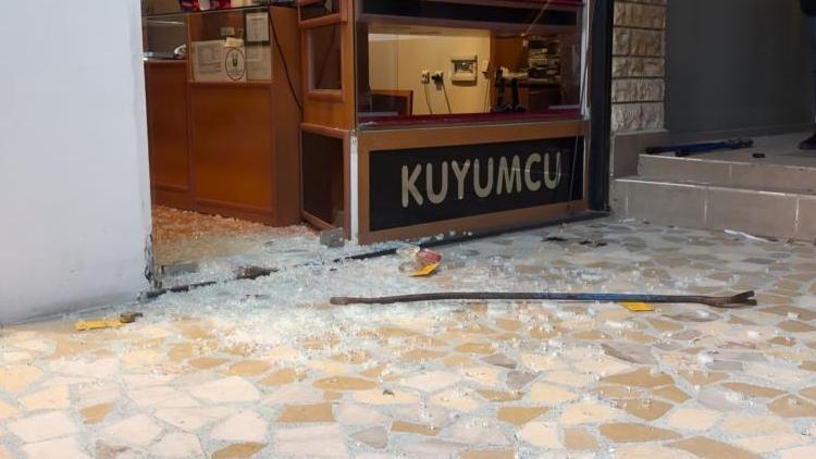 Bursa'da kuyumcudan 500 bin liralık soygun! Keşif yapıp altınları çaldılar