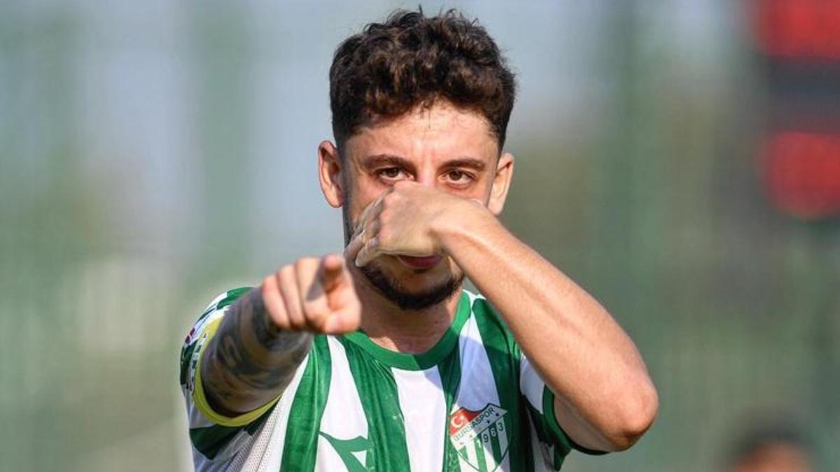 Bursaspor'da Çağatay Yılmaz maaşında indirime gitti