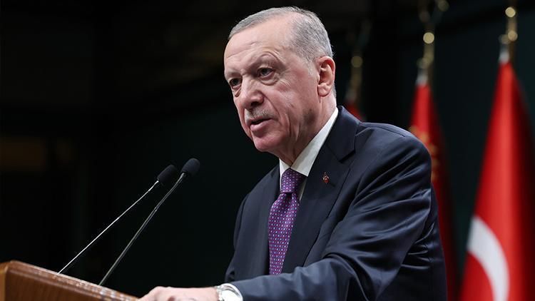 Cumhurbaşkanı Erdoğan'dan Regaip Kandili paylaşımı