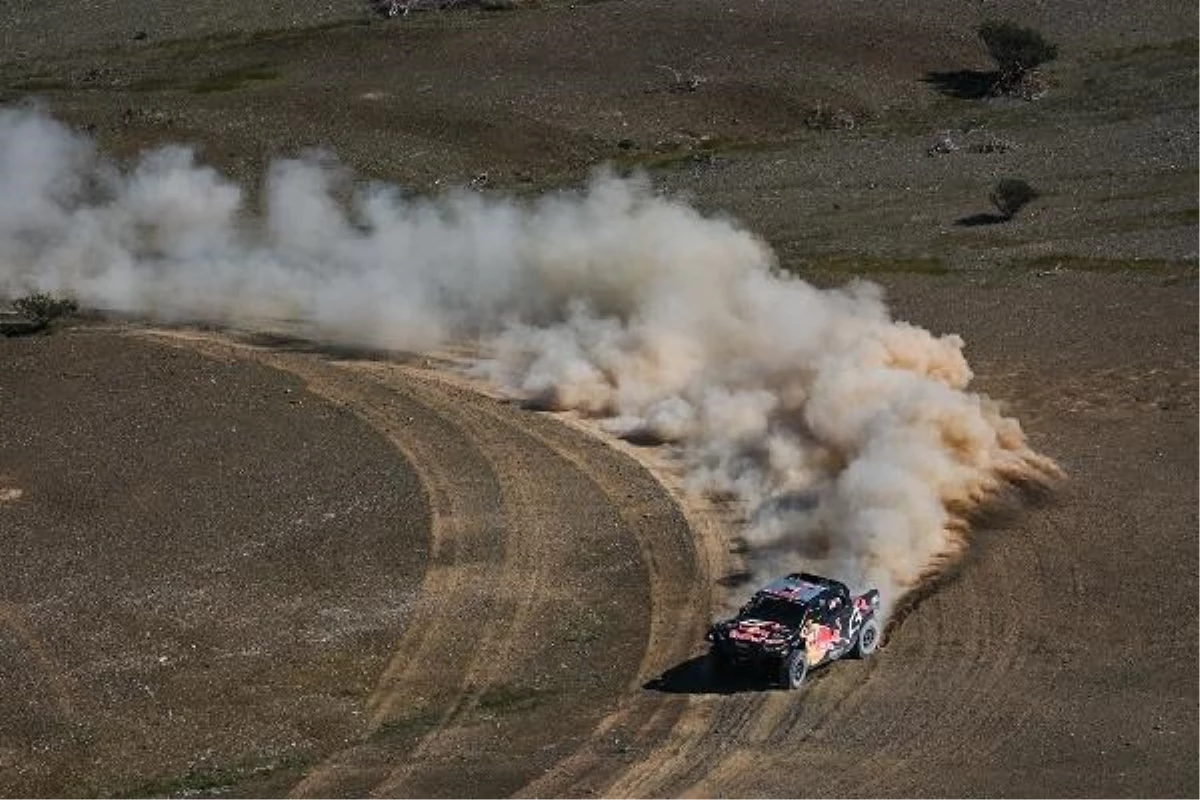 Dakar Rallisi'nde Carlos Sainz 4. kez şampiyon oldu