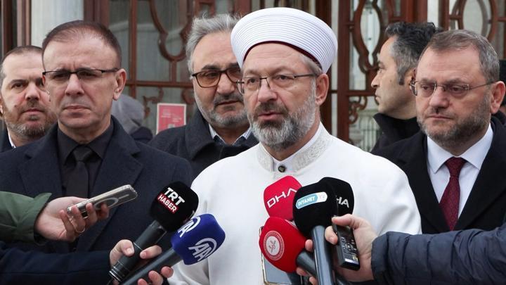 Diyanet İşleri Başkanı Erbaş'tan saldırıya uğrayan Fatih Camisi imamına ziyaret... 'İnşallah bu tür olayları bir daha yaşamayız'