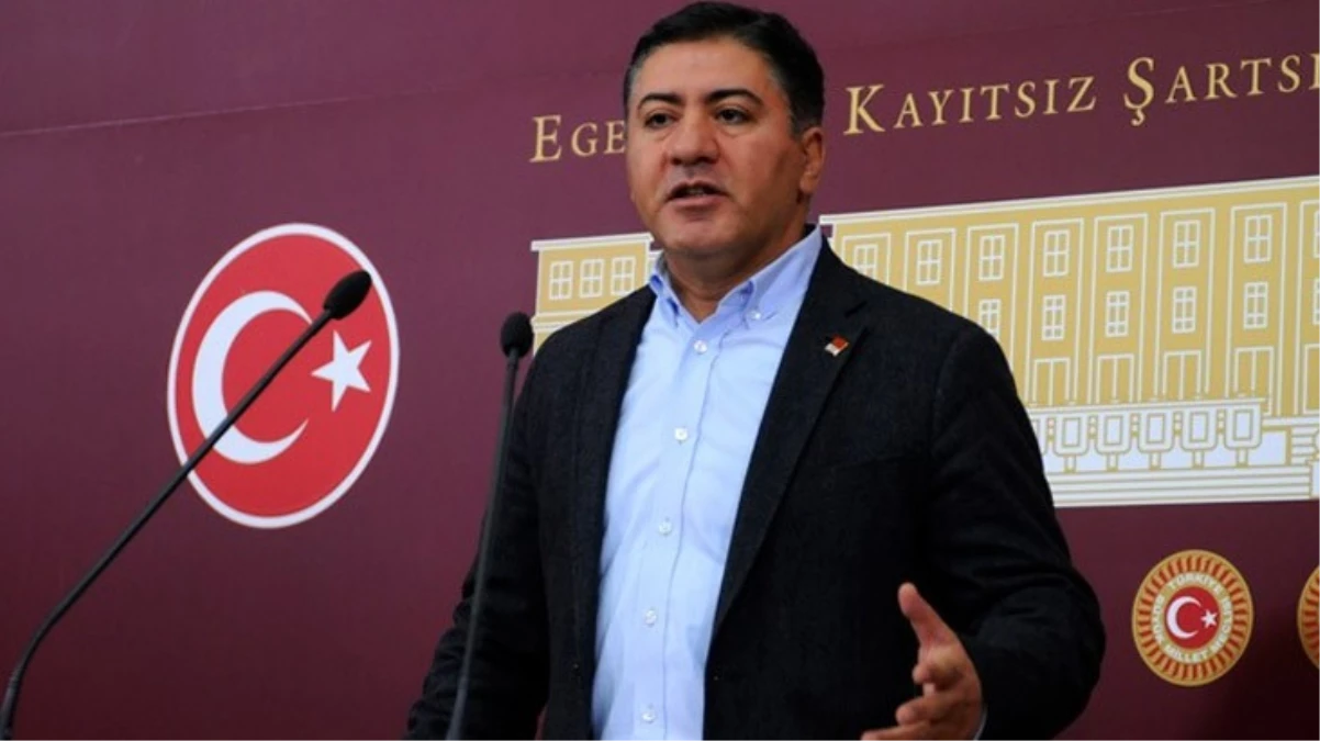 Eleştirirken baltayı taşa vurdu! CHP'li Murat Emir'den öğretmenleri küçümseyen ima