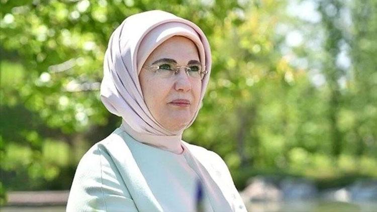 Emine Erdoğan'dan Regaip Kandili mesajı