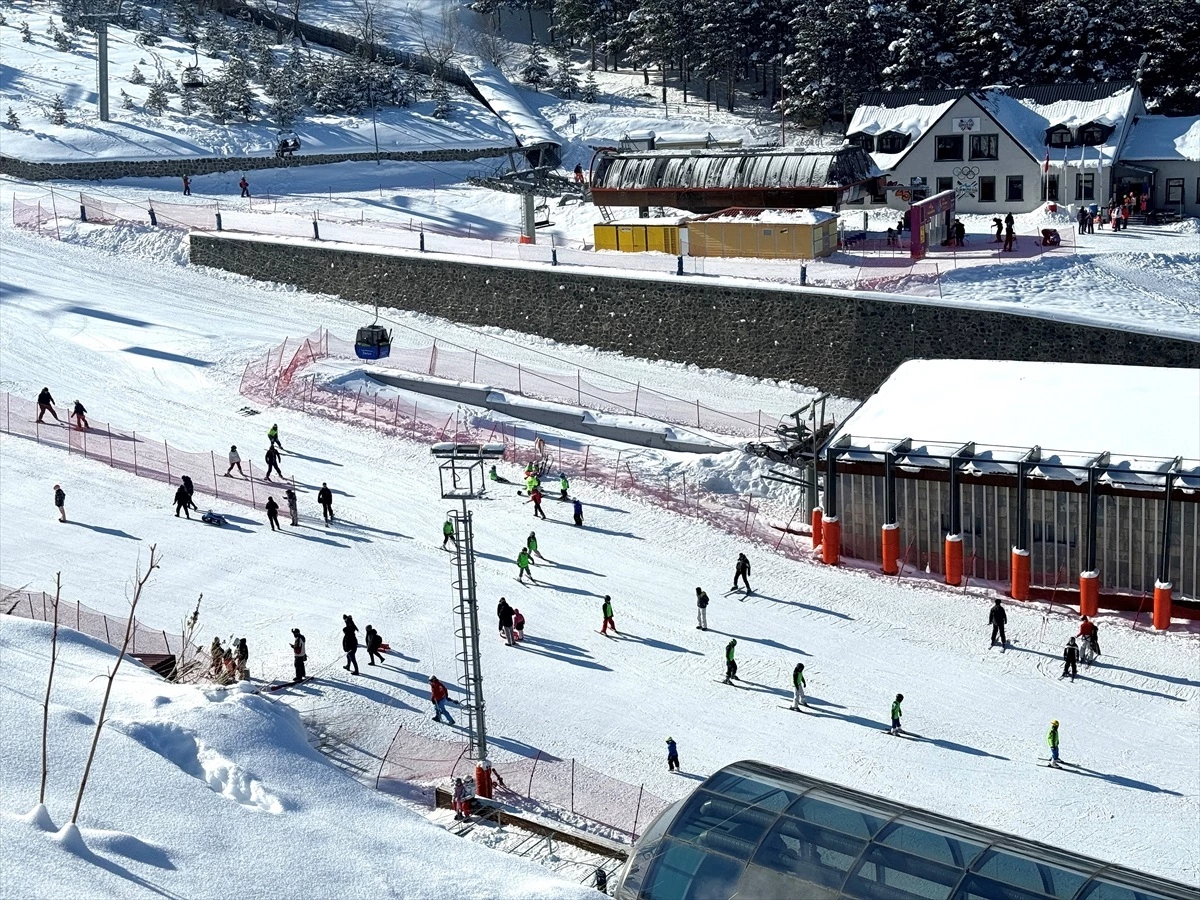 Erzurum Palandöken Kayak Merkezi'nde Yoğunluk