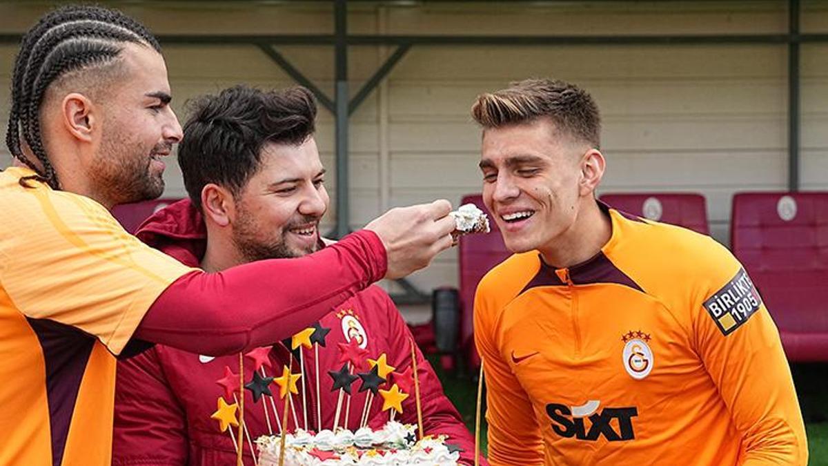 Galatasaray'da kutlamalı antrenman