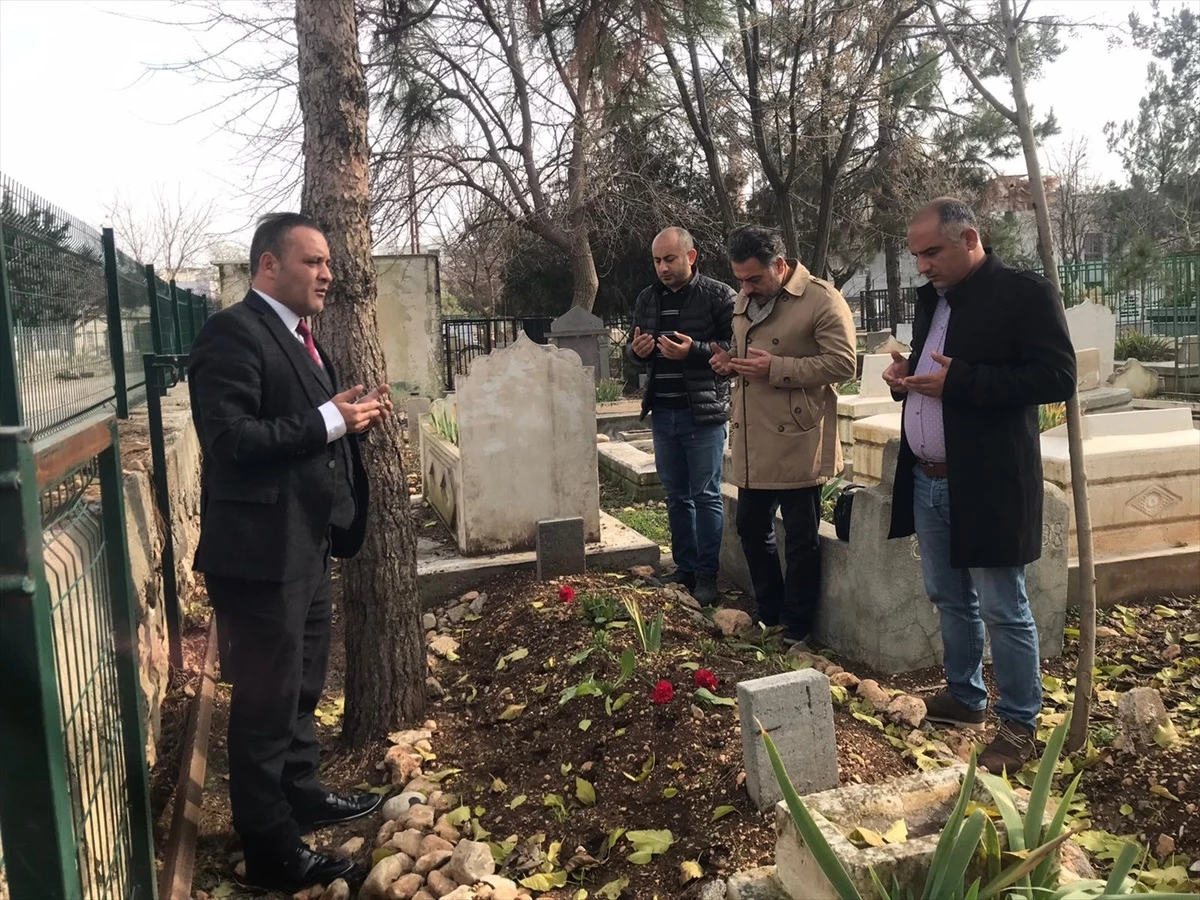 Göbeklitepe Gazeteciler ve Yazarlar Cemiyeti, hayatını kaybeden gazetecilerin kabirlerini ziyaret etti