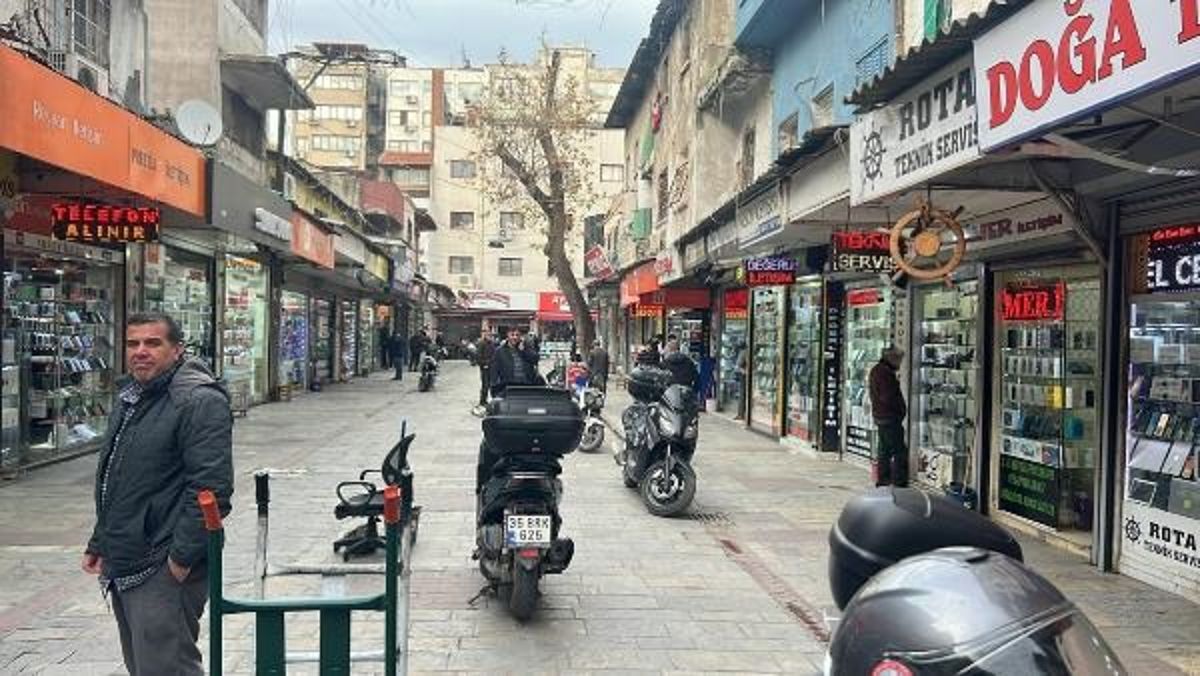 İzmir Aliağa'da 4.2 Büyüklüğünde Deprem