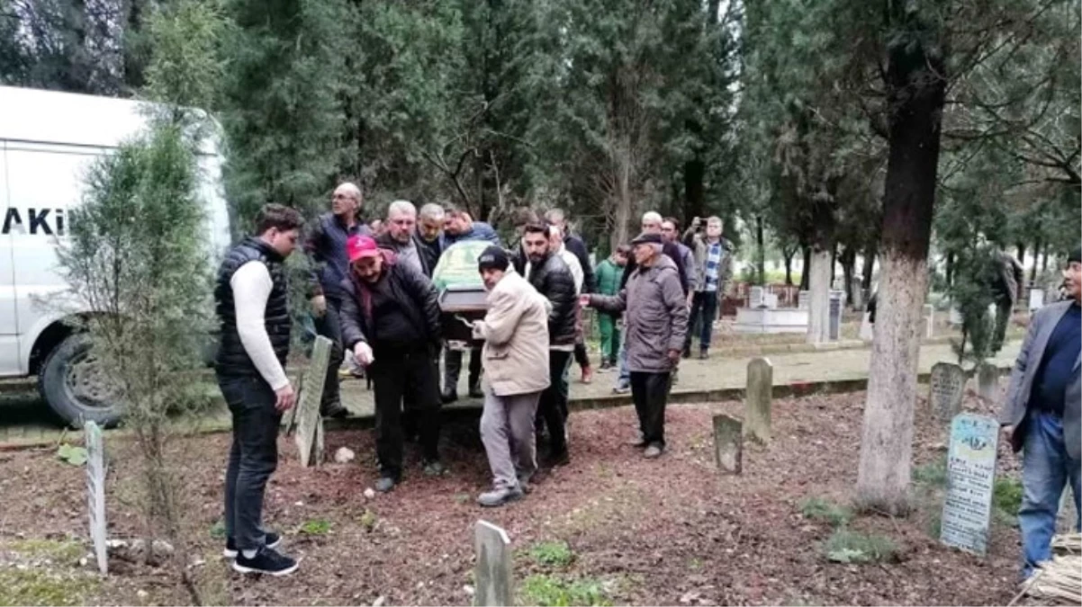 Manisa'da yaşlı kadın boğazı kesilerek öldürüldü, komşusu gözaltına alındı